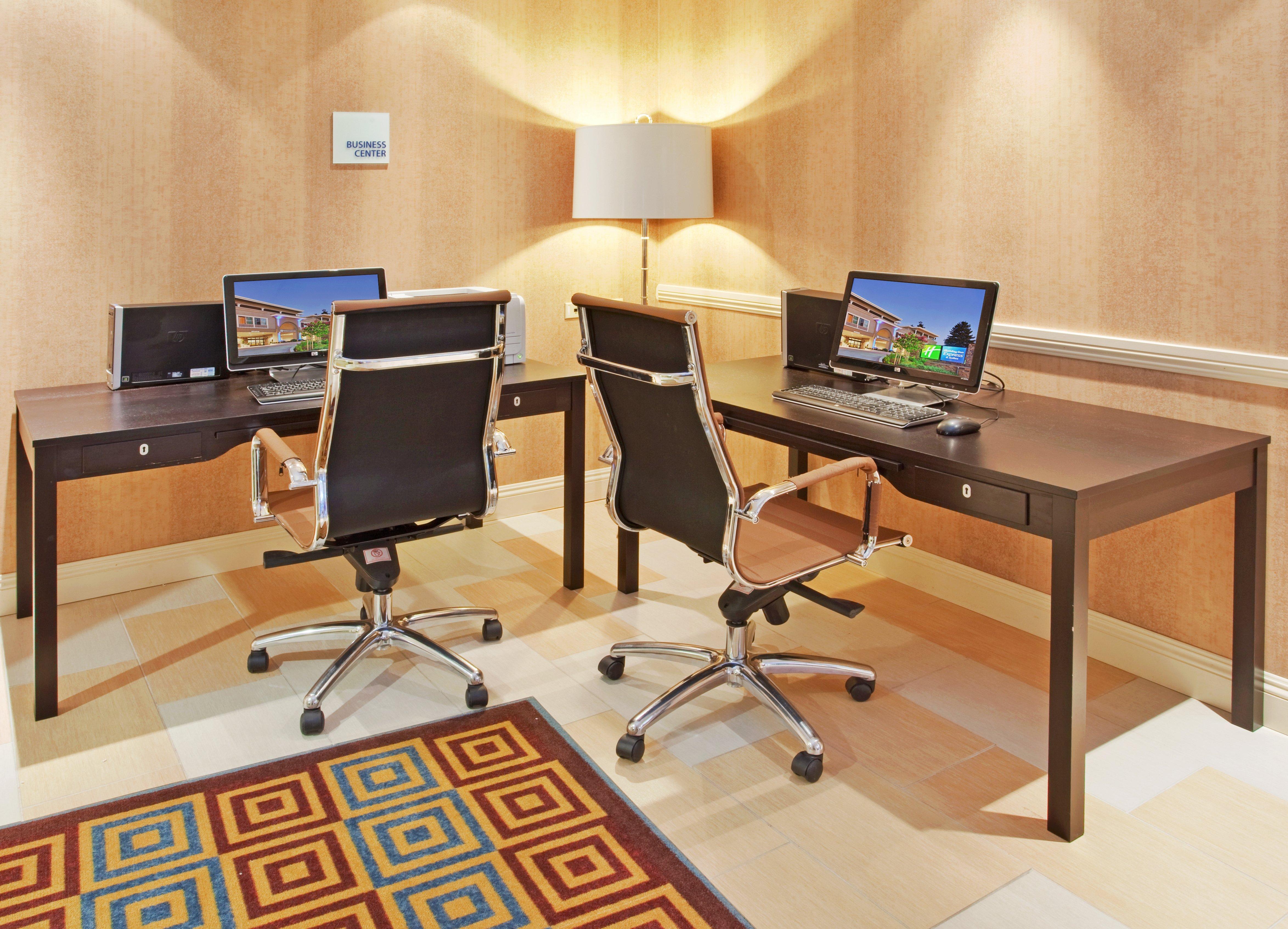 Holiday Inn Express Hotel & Suites Santa Cruz By Ihg Exterior foto